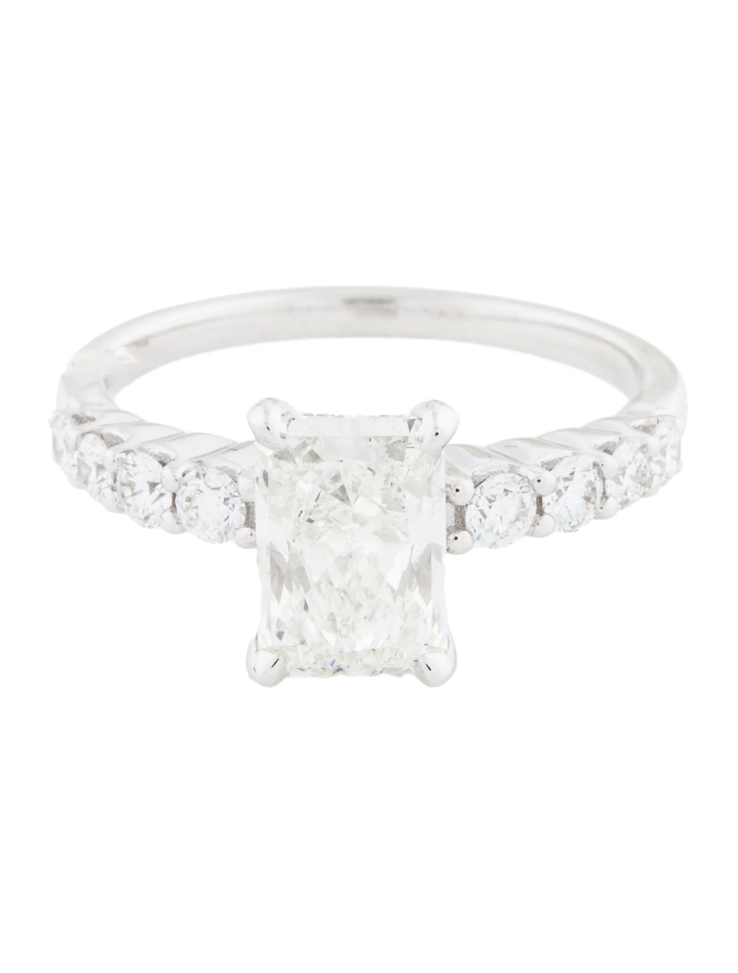 Badgley Mischka2.11ct Lab-Grown Diamond Engagement Ring