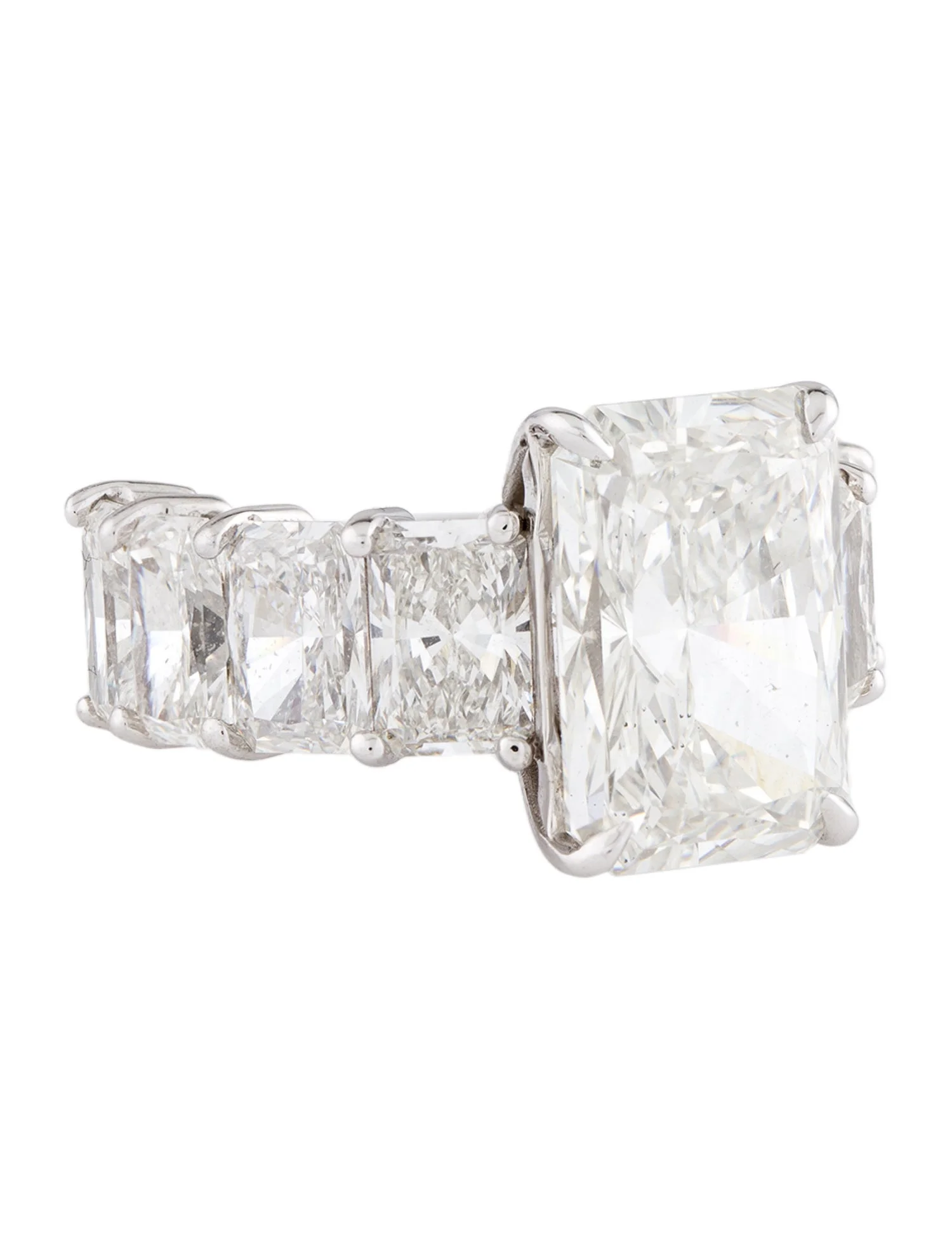 Ring18K 16.60ctw Lab-Grown Diamond Engagement Ring