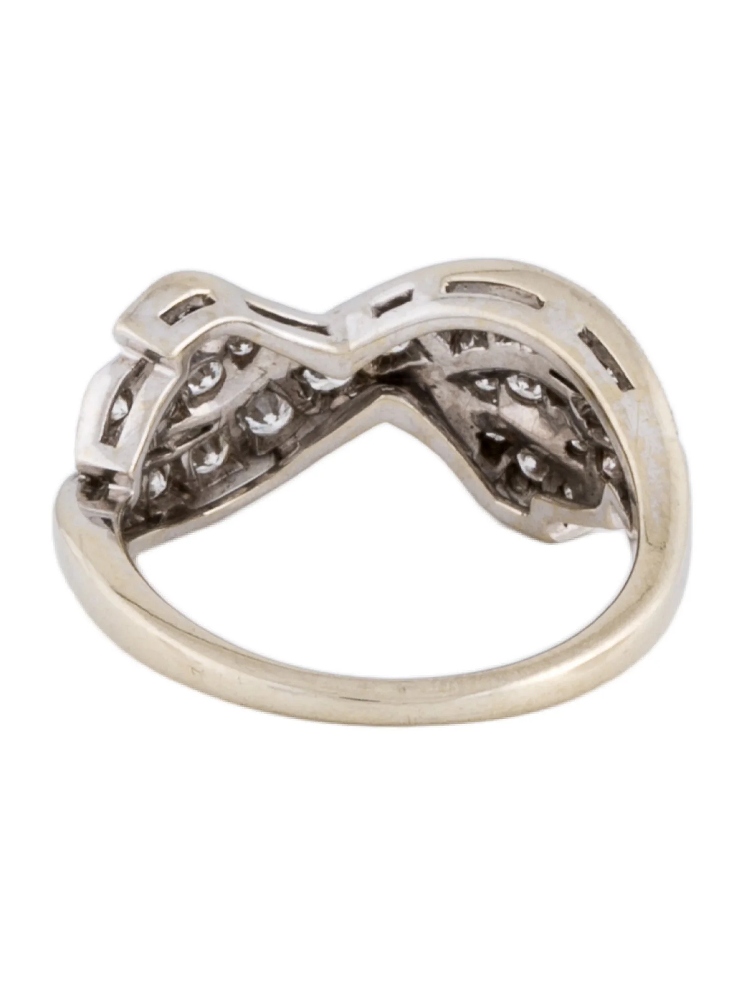 Ring18K Diamond Foliate Ring