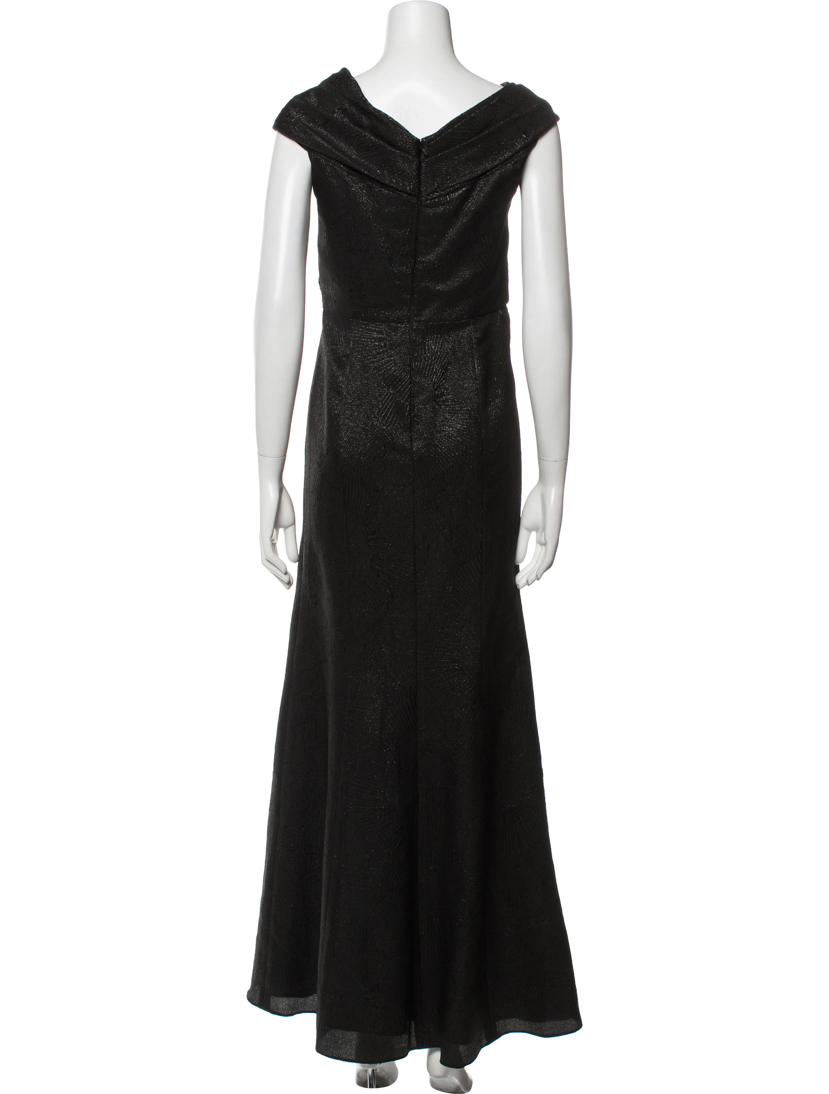 Carmen Marc ValvoV-Neck Long Dress