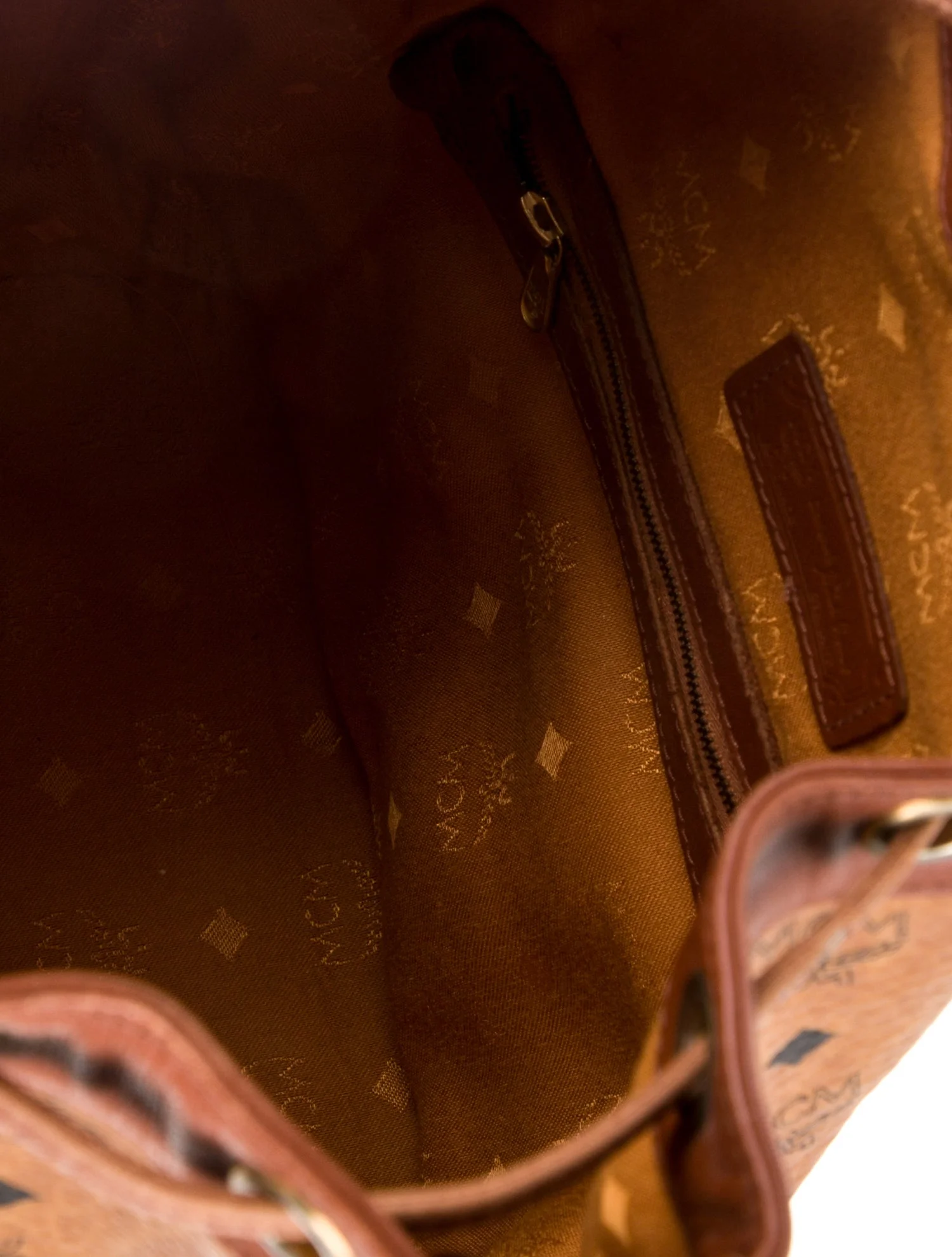 MCMVisetos Bucket Bag 4 MCMVisetos Bucket Bag