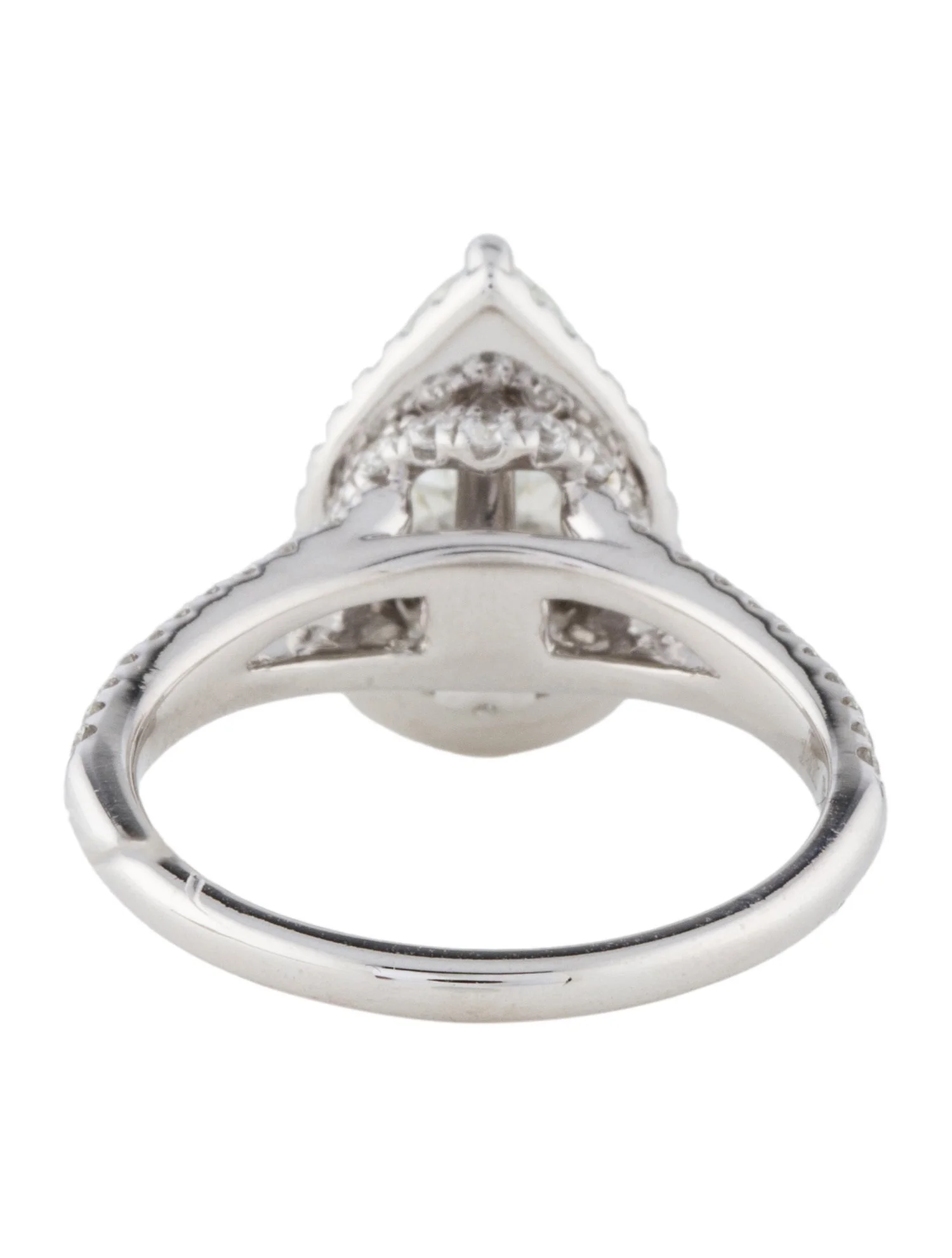 Badgley Mischka3.35ct Lab-Grown Diamond Engagement Ring 4 Badgley Mischka3.35ct Lab-Grown Diamond Engagement Ring